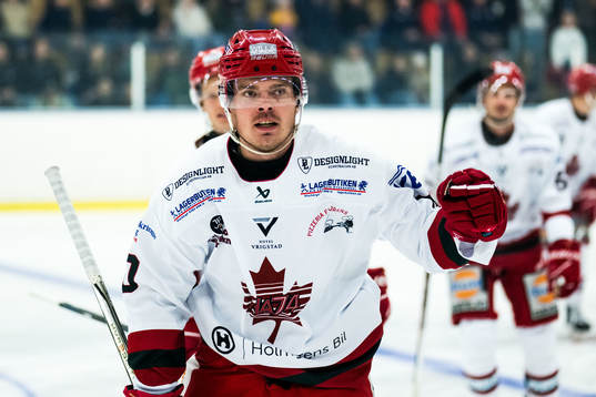 HA74s Melker Torstensson jublar