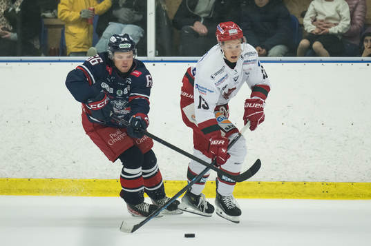 Åsedas Kalle Holmberg och HA74s Hugo Carlén