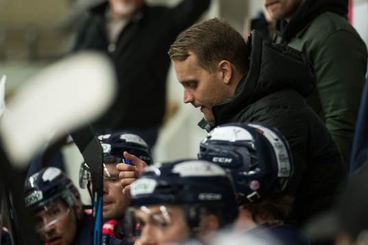 Åsedas huvudtränare Mikael Sjölin
