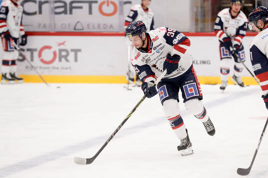 Linköpings Ty Rattie innan ishockeymatchen i SHL mellan