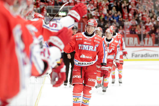 Timrås Oliver Johansson jublar