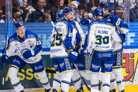 Leksands IFs Lukas Vejdemo jublar