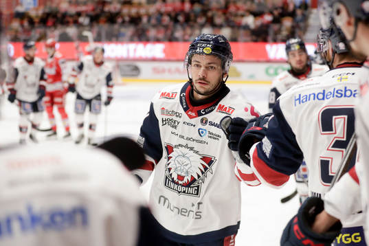 Linköpings Ty Rattie jublar