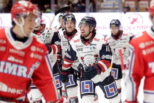 Linköpings Remi Elie jublar