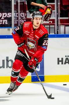 Malmö Redhawks Janne Kuokkanen värmer upp innan