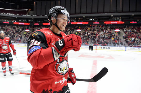 Malmö Redhawks Teemu Kivihalme jublar