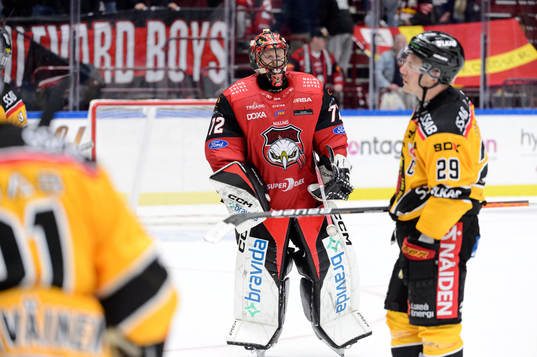 Malmö Redhawks målvakt Daniel Marmenlind deppar