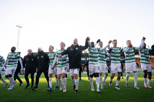 Västerås SKs spelare jublar