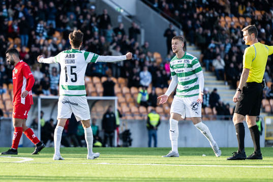 Västerås SKs Olle Edlund och Daniel Ask jublar