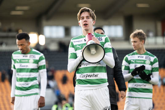 Västerås SKs Max Larsson jublar