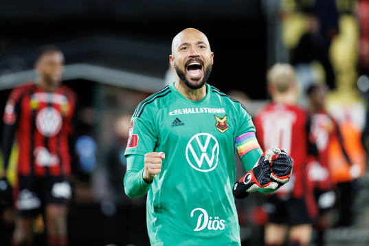 Östersunds Aly Keita jublar