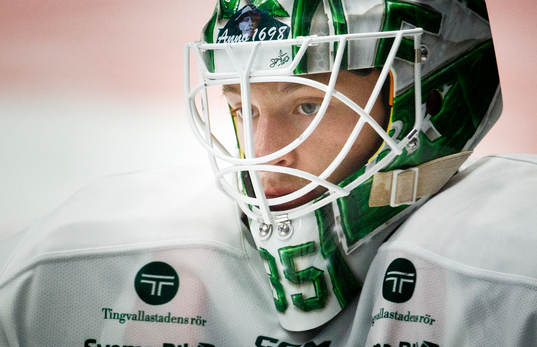 Färjestads målvakt Carl Lindbom