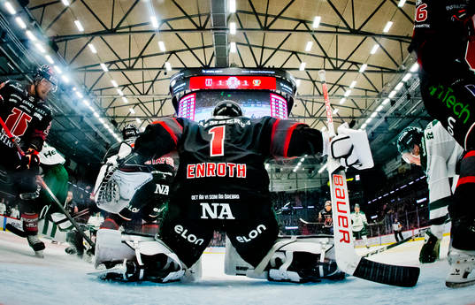 Örebros målvakt Jhonas Enroth