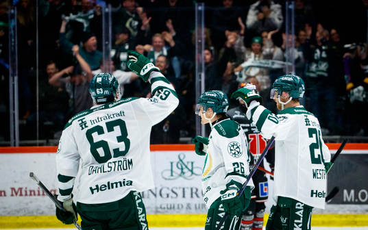 Färjestads Joel Nyström jublar