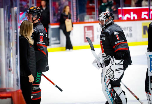 Örebros målvakt Jhonas Enroth deppar