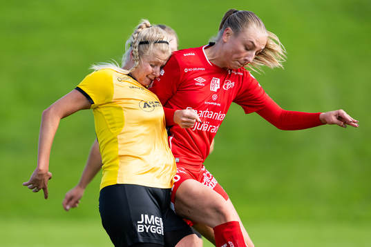 Skepplandas Hanna Classon och Elfsborgs Stina Jensen