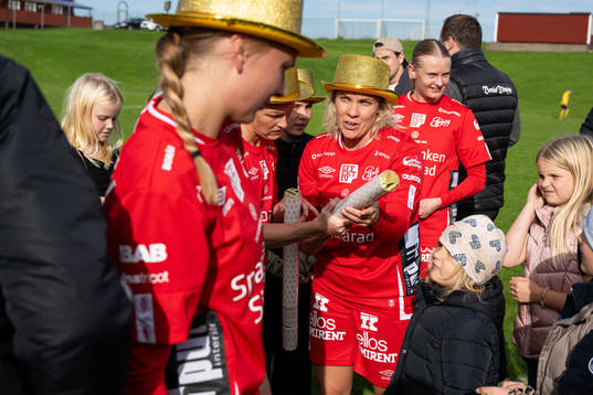 Elfsborgs spelare och ledare firar seriesegern