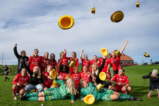 Elfsborgs spelare och ledare firar seriesegern