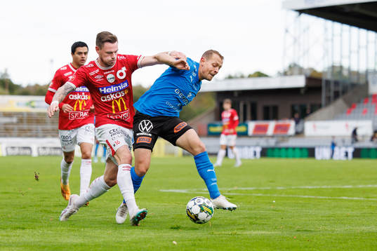 Degerfors Rasmus Örqvist och Halmstads Joel Allansson