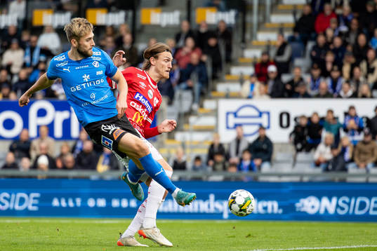 Halmstads Jack Cooper-Love och Degerfors Gustav Granath