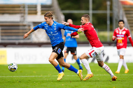 Halmstads Erik Ahlstrand och Degerfors Christos Gravius