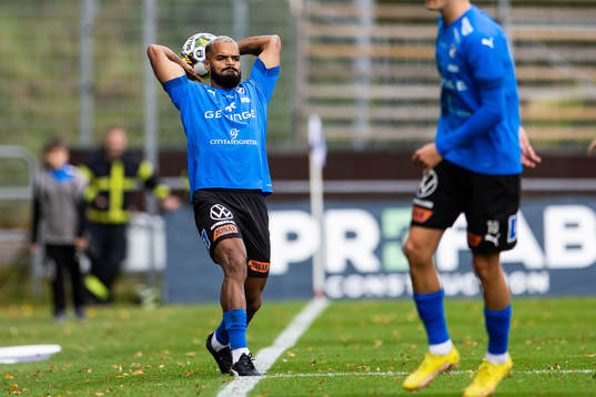 Halmstads Phil Ofosu-Ayeh