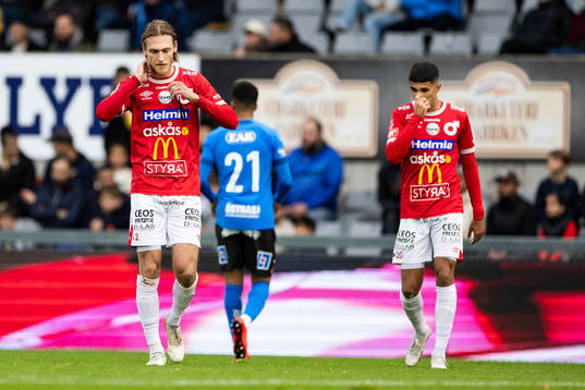 Degerfors Gustav Granath och Elyas Bouzaiene deppar