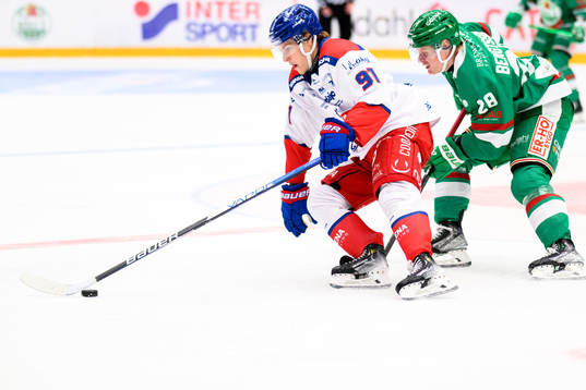 Oskarshamns Logan Hutsko och Rögles Anton Bengtsson