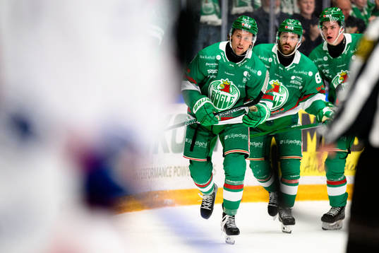 Rögles Michael Kapla jublar