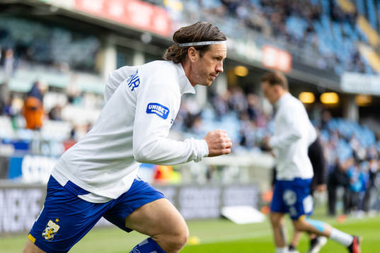 IFK Göteborgs Gustav Svensson innan fotbollsmatchen i