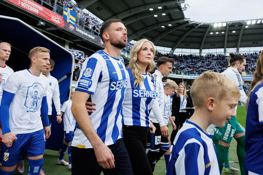Marcus Berg med familj innan fotbollsmatchen i Allsvenskan