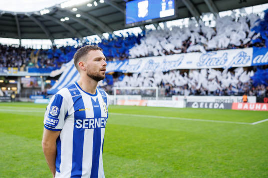 Marcus Berg hyllas innan fotbollsmatchen i Allsvenskan