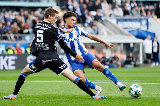 Sirius Tobias Carlsson och IFK Göteborgs Thomas Santos