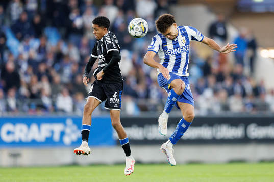 Sirius Tashreeq Matthews och IFK Göteborgs Thomas Santos
