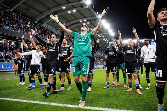 Sirius spelare jublar