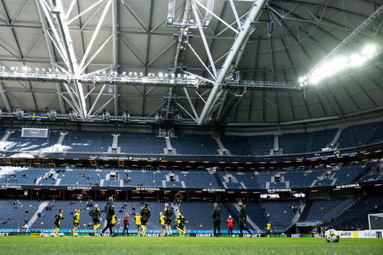 Mjällbys spelare värmer upp