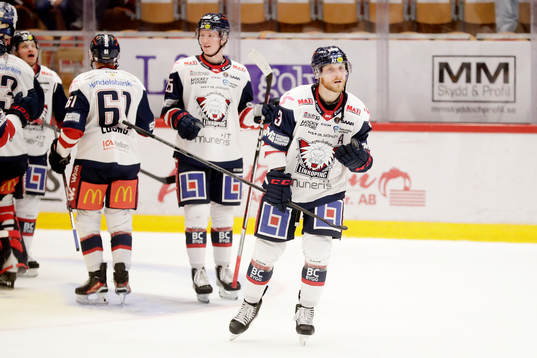 Linköpings Linus Hultström jublar