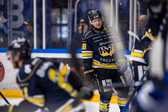 HV71s Joonas Nättinen deppar