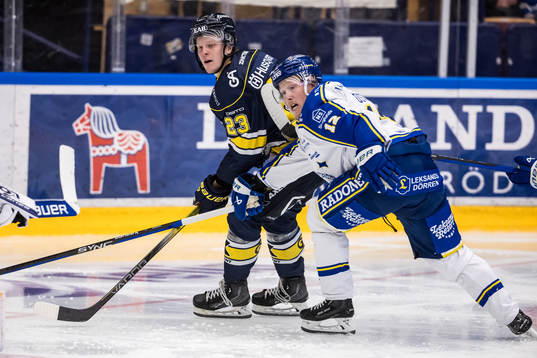 HV71s Åke Stakkestad och Leksands Kalle Östman