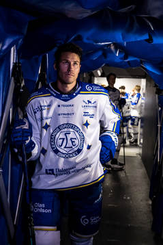 Leksands Jon Knuts innan ishockeymatchen i SHL mellan