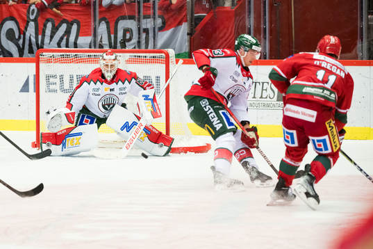Frölundas målvakt Frederik Dichow