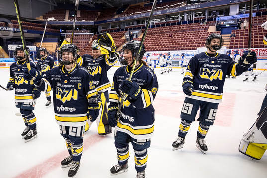 HV71s spelare jublar