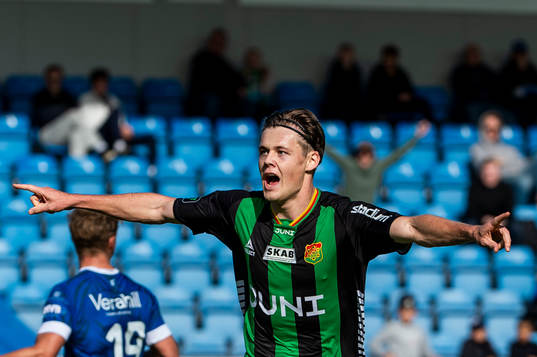 GAISs Axel Henriksson jublar
