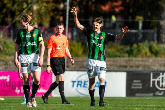 GAIS Axel Henriksson jublar