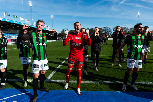 GAIS målvakt Mergim Krasniqi jublar