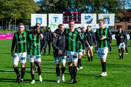 GAIS spelare jublar