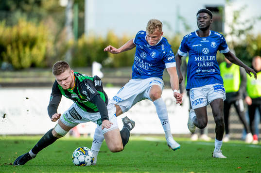 GAISs Dino Salihovic mot Trelleborgs Liam Olausson