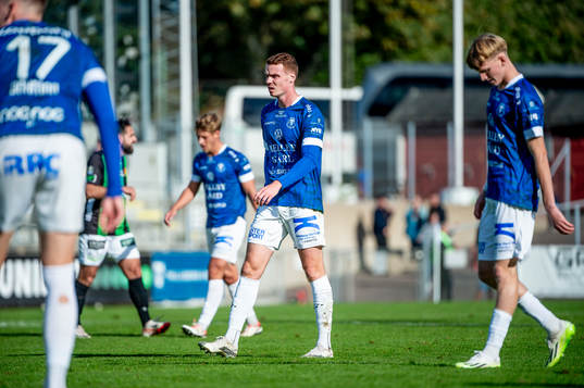 Trelleborgs Zander Hyltoft deppar med lagkamraterna