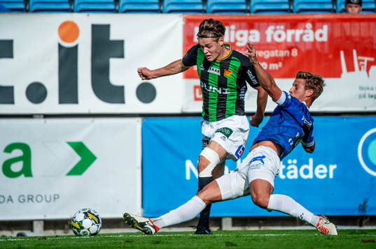 GAISs Axel Henriksson mot Trelleborgs Tobias Karlsson
