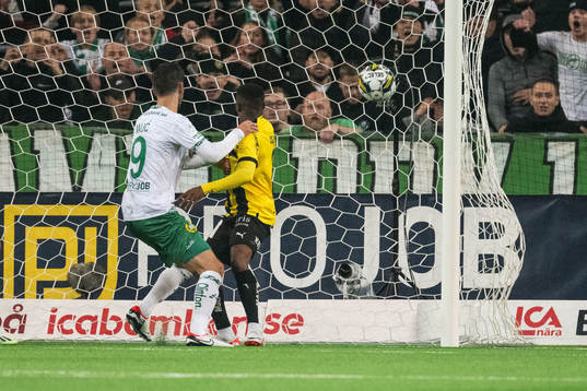 Hammarbys Adi Nalic gör 1-0